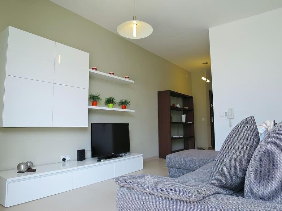 Modern Luxury Penthouse In Perfect Sliema Location Apartment Exterior photo